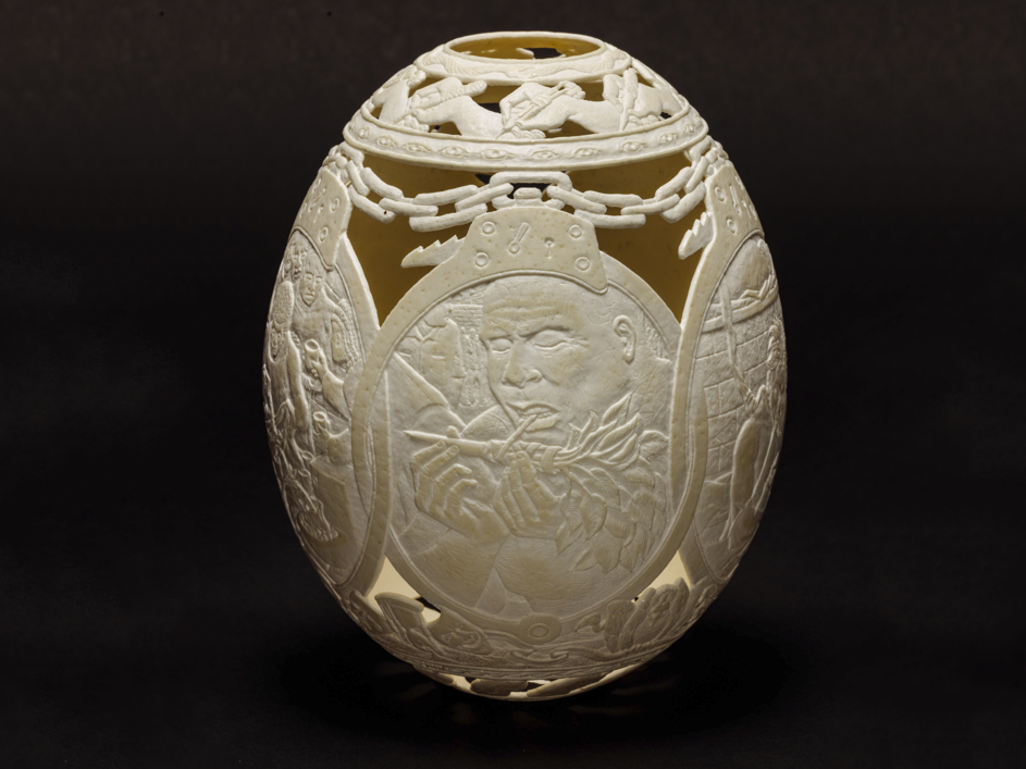 <b><b>Gil Batle, <i>Time Killer</i>, 2016, carved ostrich egg shell</b>
<br>
Courtesy of the artist and Ricco/Maresca Gallery